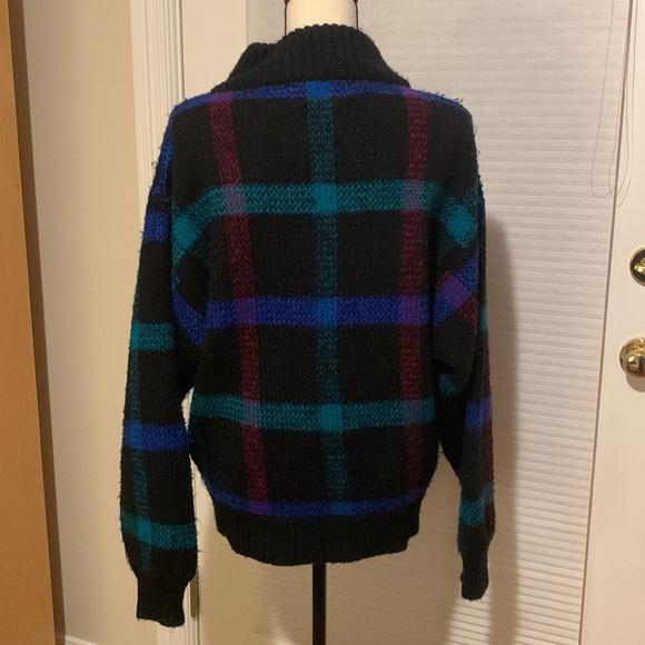 Allison Smith button up plaid sweater - Picture 2 of 6
